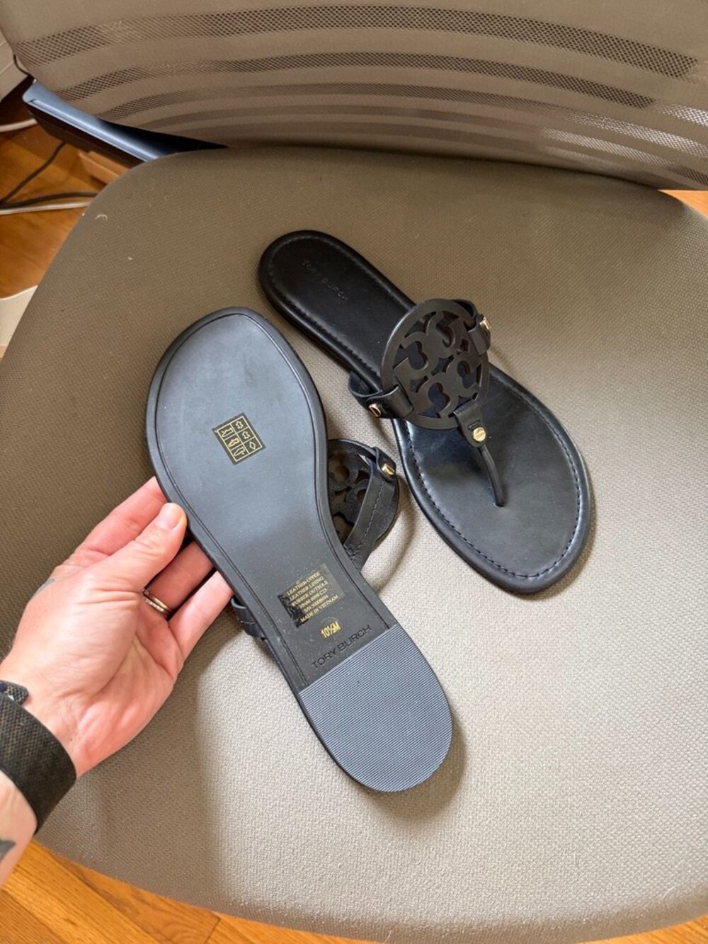Tory Burch Miller Sandal, Black Leather, 10.5 - Picture 3 of 3